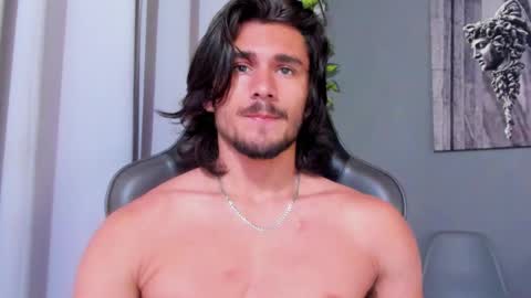 Snapshot of axel_owen chatting on February 2025 07:05:02 PM Axel online show from February 2025 07:05:02 PM