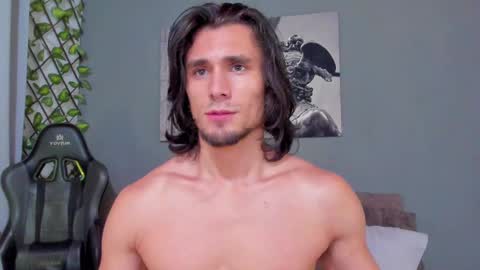 Snapshot of axel_owen chatting on March 2025 01:20:02 AM Axel online show from March 2025 01:20:02 AM