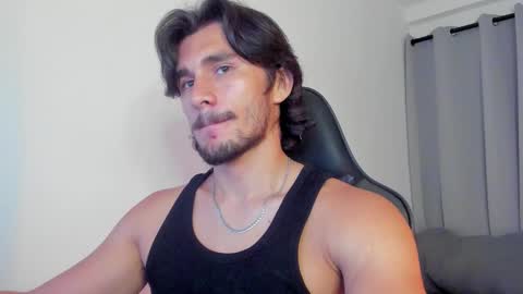 Snapshot of axel_owen chatting on September 2025 11:17:02 PM Axel online show from September 2025 11:17:02 PM