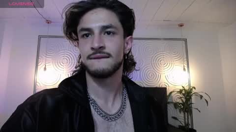 Axel  online show from April 2026 02:43:02 PM