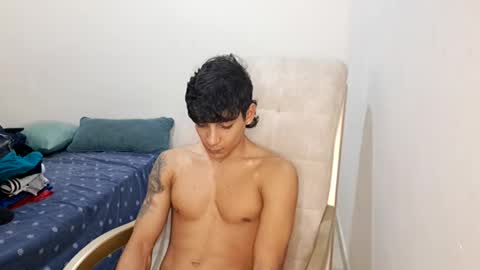 axel_rosse2 online show from January 2026 07:01:02 AM