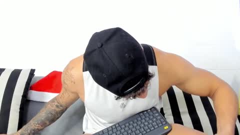 Snapshot of axel_taylor21 chatting on December 2024 09:16:01 PM INDEPENDENT MODEL online show from December 2024 09:16:01 PM