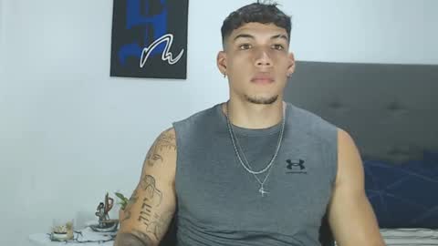 Snapshot of axel_taylor21 chatting on January 2025 03:37:02 AM INDEPENDENT MODEL online show from January 2025 03:37:02 AM