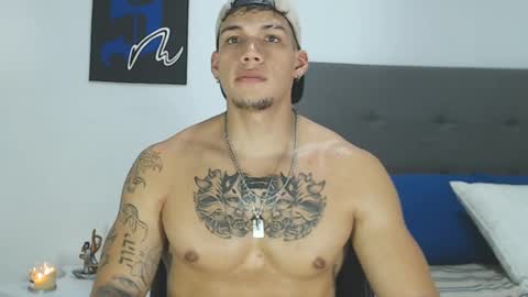 Snapshot of axel_taylor21 chatting on January 2025 05:16:01 AM INDEPENDENT MODEL online show from January 2025 05:16:01 AM