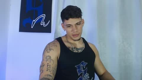 Snapshot of axel_taylor21 chatting on February 2025 03:23:02 AM INDEPENDENT MODEL online show from February 2025 03:23:02 AM