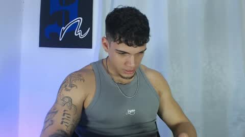 Snapshot of axel_taylor21 chatting on February 2025 09:37:02 PM INDEPENDENT MODEL online show from February 2025 09:37:02 PM