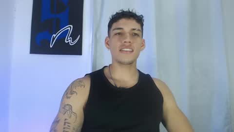 Snapshot of axel_taylor21 chatting on February 2025 08:20:02 PM INDEPENDENT MODEL online show from February 2025 08:20:02 PM