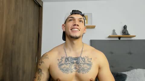 Snapshot of axel_taylor21 chatting on September 2025 01:50:01 AM INDEPENDENT MODEL online show from September 2025 01:50:01 AM