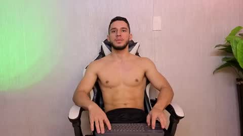 Axel  online show from May 2026 03:28:01 PM