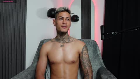 Agustin online show from January 2025 12:38:01 AM