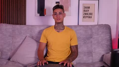 Agustin online show from March 2025 10:56:01 PM