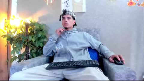 Snapshot of axel_wiliams chatting on October 2025 06:05:01 PM axel online show from October 2025 06:05:01 PM