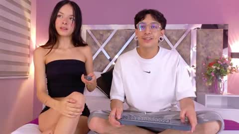 Axel and Renata online show from May 2026 02:05:02 AM