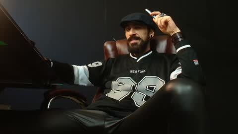 Snapshot of axelcolton chatting on January 2025 09:07:01 AM AxelColton online show from January 2025 09:07:01 AM