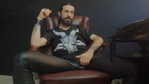 Snapshot of axelcolton chatting on January 2025 09:27:01 AM AxelColton online show from January 2025 09:27:01 AM