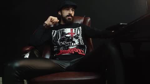 Snapshot of axelcolton chatting on January 2025 06:09:02 AM AxelColton online show from January 2025 06:09:02 AM