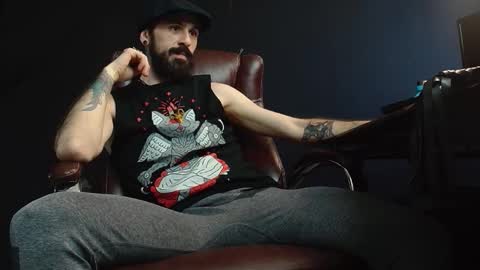 Snapshot of axelcolton chatting on January 2025 12:24:01 PM AxelColton online show from January 2025 12:24:01 PM