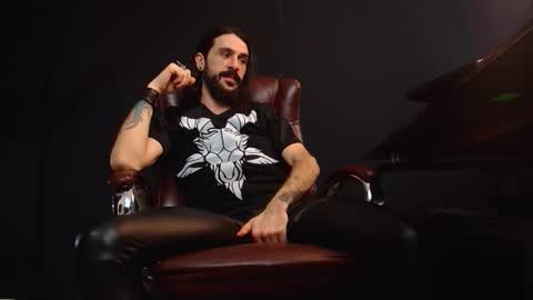 Snapshot of axelcolton chatting on January 2025 10:00:02 AM AxelColton online show from January 2025 10:00:02 AM