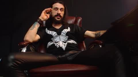 Snapshot of axelcolton chatting on January 2025 01:03:01 PM AxelColton online show from January 2025 01:03:01 PM