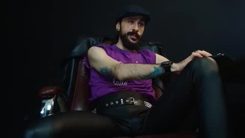 Snapshot of axelcolton chatting on January 2025 06:49:02 AM AxelColton online show from January 2025 06:49:02 AM