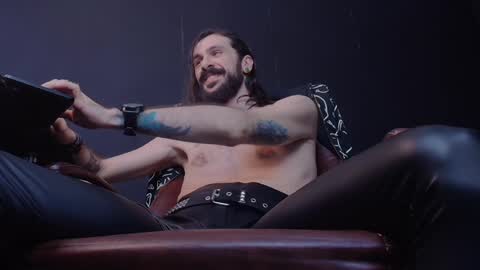 Snapshot of axelcolton chatting on January 2025 10:08:01 AM AxelColton online show from January 2025 10:08:01 AM