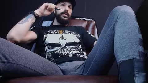 Snapshot of axelcolton chatting on February 2025 05:53:01 AM AxelColton online show from February 2025 05:53:01 AM