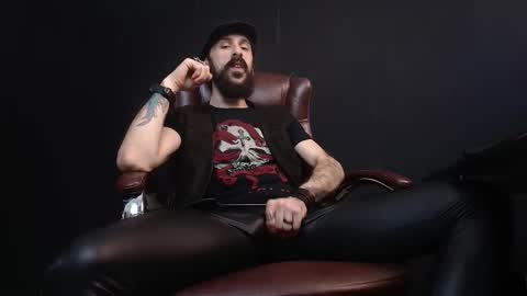 Snapshot of axelcolton chatting on February 2025 06:12:02 AM AxelColton online show from February 2025 06:12:02 AM