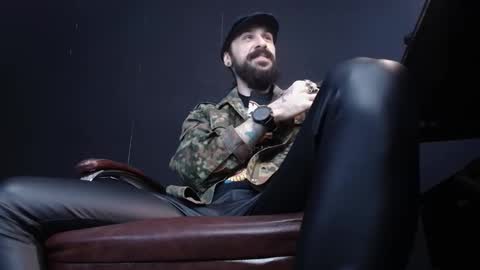 Snapshot of axelcolton chatting on February 2025 06:22:01 AM AxelColton online show from February 2025 06:22:01 AM