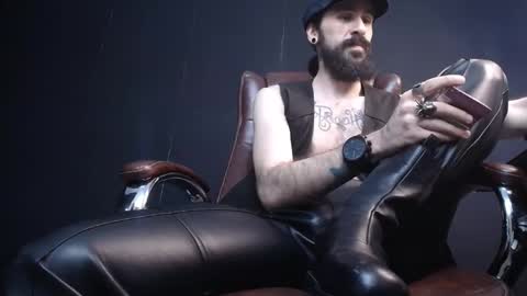 Snapshot of axelcolton chatting on March 2025 09:29:01 AM AxelColton online show from March 2025 09:29:01 AM