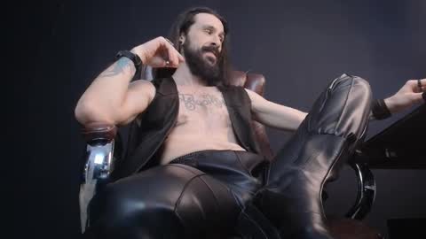 Snapshot of axelcolton chatting on March 2025 12:34:01 PM AxelColton online show from March 2025 12:34:01 PM