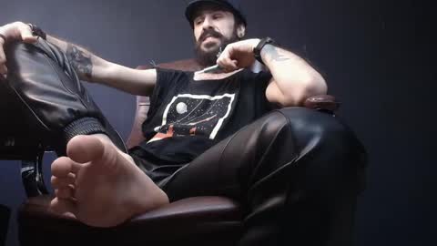 Snapshot of axelcolton chatting on March 2025 08:27:01 AM AxelColton online show from March 2025 08:27:01 AM