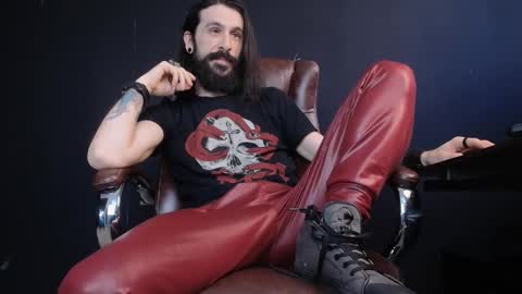 Snapshot of axelcolton chatting on March 2025 08:56:02 AM AxelColton online show from March 2025 08:56:02 AM