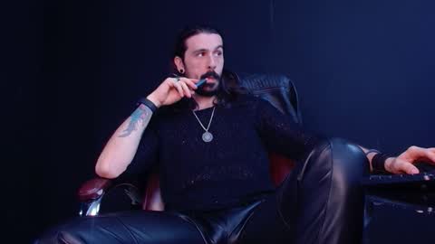 Snapshot of axelcolton chatting on October 2025 11:11:01 AM AxelColton online show from October 2025 11:11:01 AM