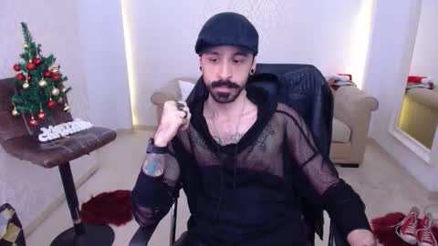 Snapshot of axelcolton chatting on December 2025 10:08:02 AM AxelColton online show from December 2025 10:08:02 AM