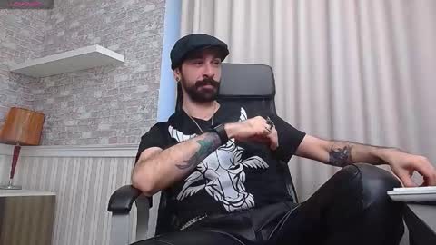 Snapshot of axelcolton chatting on January 2026 06:16:01 AM AxelColton online show from January 2026 06:16:01 AM