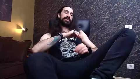 Snapshot of axelcolton chatting on January 2026 11:37:01 AM AxelColton online show from January 2026 11:37:01 AM