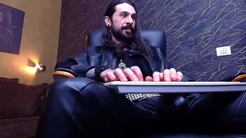 Snapshot of axelcolton chatting on January 2026 10:30:01 AM AxelColton online show from January 2026 10:30:01 AM