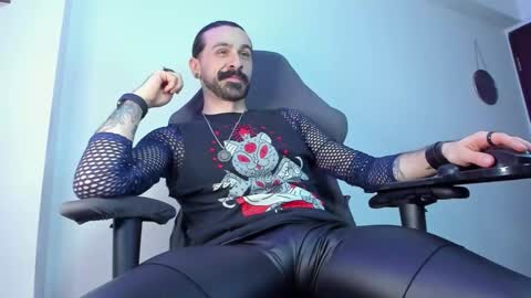 Snapshot of axelcolton chatting on March 2026 06:14:01 PM AxelColton online show from March 2026 06:14:01 PM