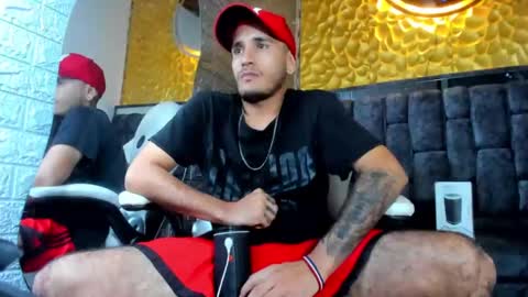 Axell Cross2 online show from March 2025 01:53:02 AM