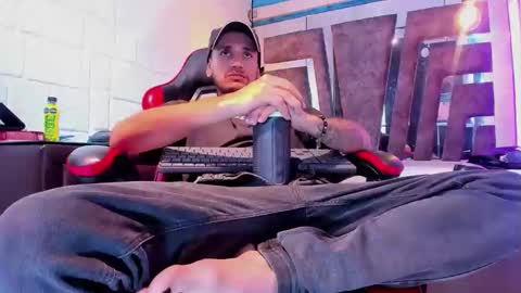 Axell Cross2 online show from March 2026 02:06:02 PM