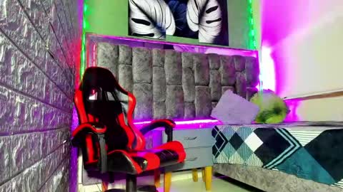 Axell Cross2 online show from July 2026 01:34:01 AM