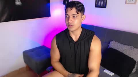 axell online show from November 2025 02:57:02 AM