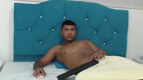 axell_kinng online show from February 2026 01:04:02 PM