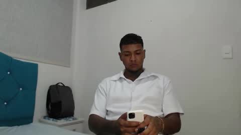 axell_kinng online show from February 2026 03:44:02 AM