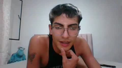 Axel  online show from December 2024 03:16:02 AM