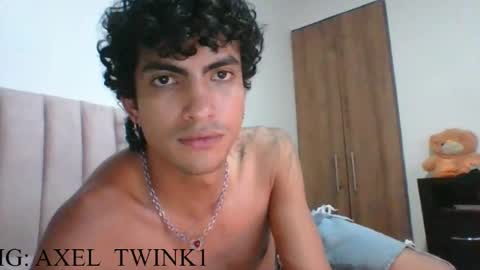 Axel  online show from September 2025 12:36:01 AM