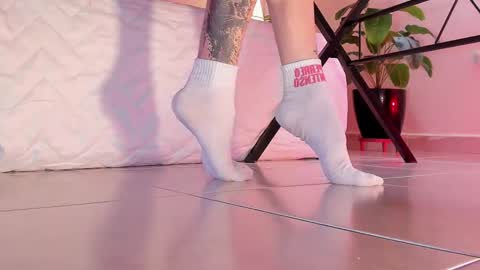 im your little femboy  ALEX   online show from September 2025 01:11:01 PM