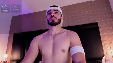 Axel Thompsom online show from September 2025 11:26:02 AM