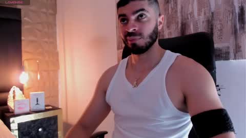 Axel Thompsom online show from October 2025 10:57:02 AM