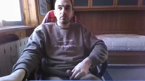 Axel online show from December 2024 01:28:01 PM